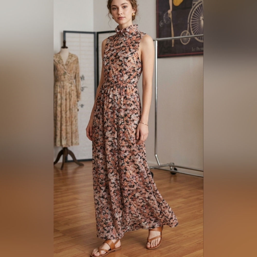 🦋BCBGeneration Floral Maxi Dress in Black and Pink Lined